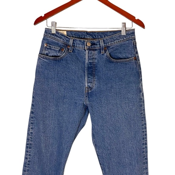 Levi's Women's 501 Original Cropped Jeans- Size 28 - Picture 3 of 13